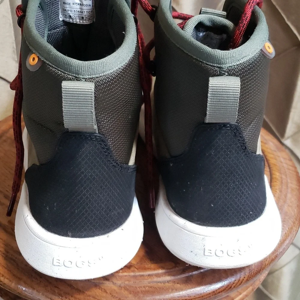 EUC- Bogs ‘Cypress Lace’ Waterproof Work & Safety Boots
